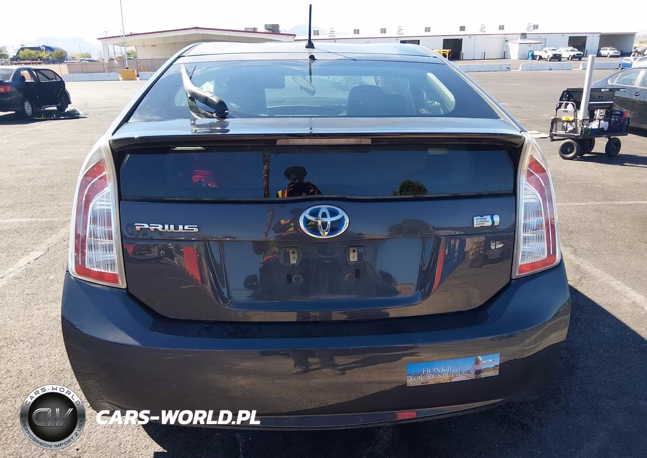 2012 Toyota Prius Two VIN:JTDKN3DU2C5521639 - 17