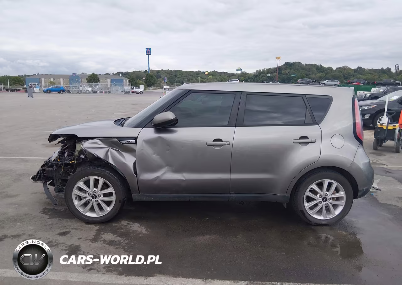 2017 Kia Soul + VIN:KNDJP3A52H7447718 - 14