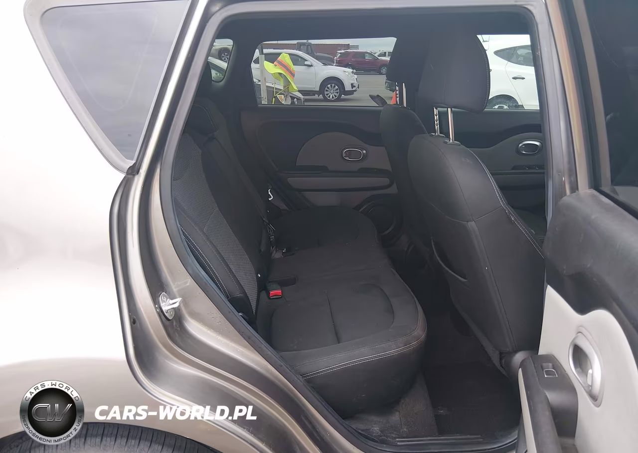 2017 Kia Soul + VIN:KNDJP3A52H7447718 - 8