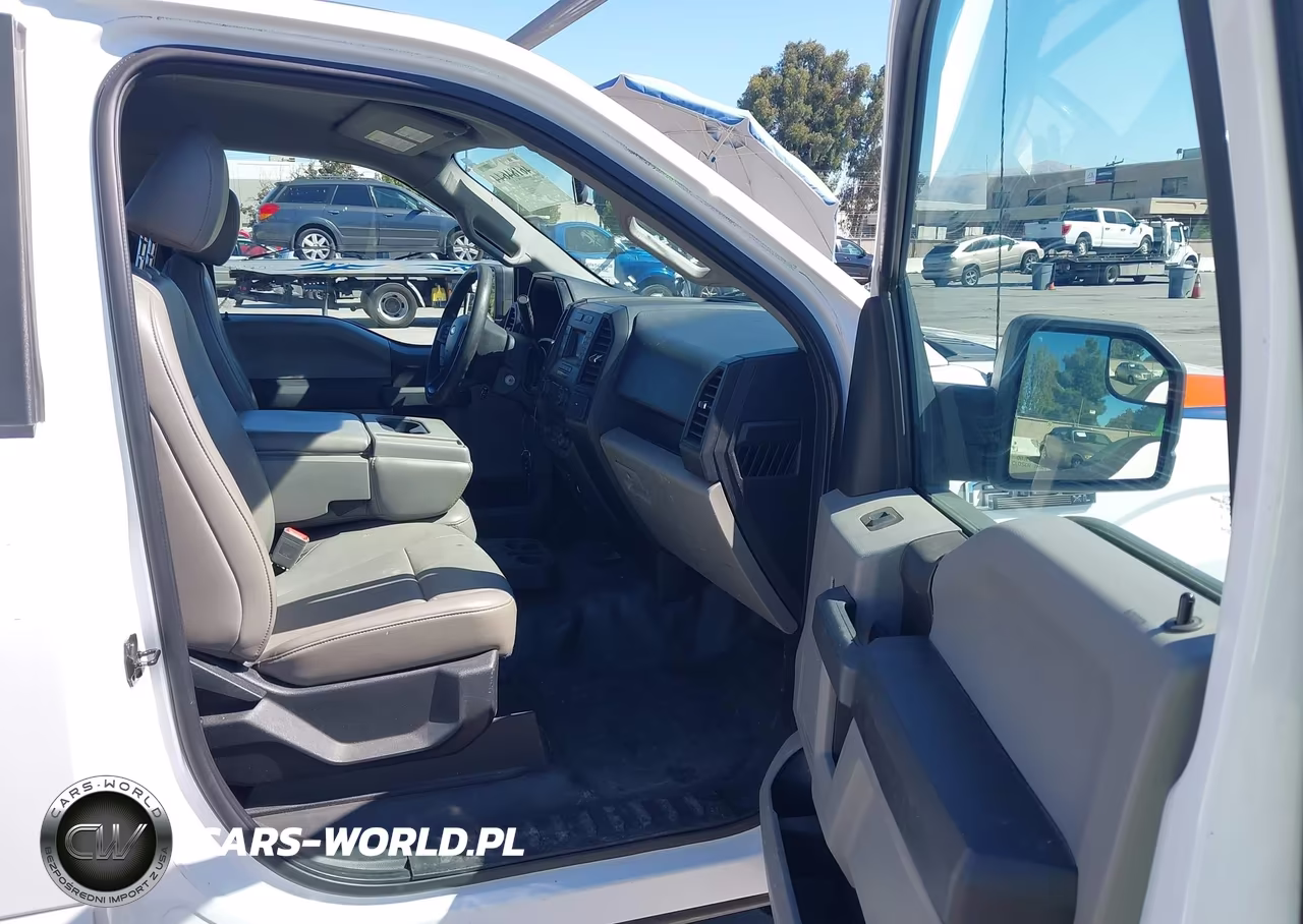 2019 Ford F-150 Xl VIN:1FTMF1CB9KKD17589 - 5