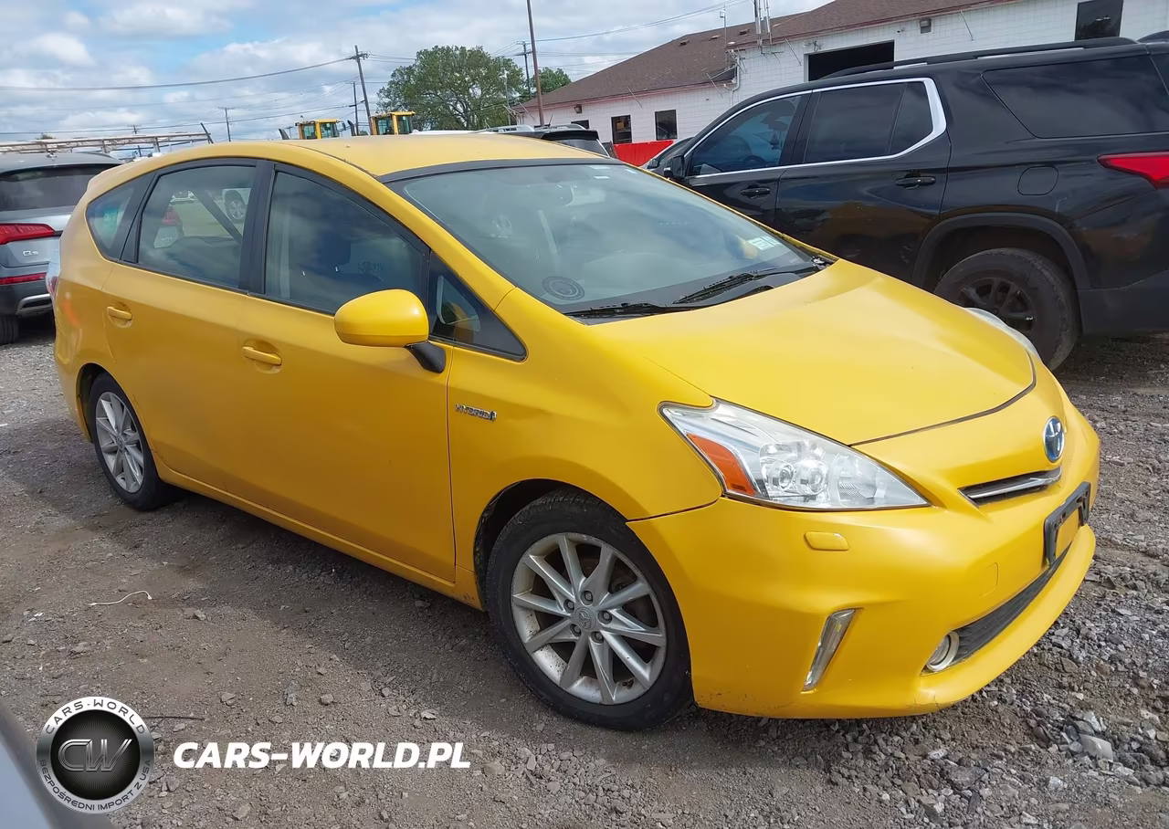 2014 Toyota Prius V Five – zdjęcie 1 z 18
