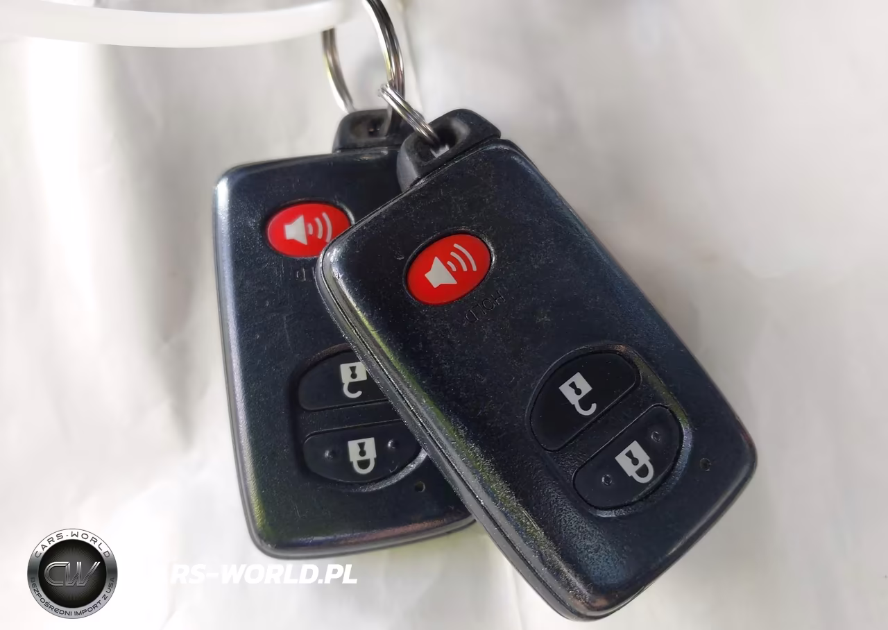 2014 Toyota Prius V Five VIN:JTDZN3EU6EJ008465 - 11