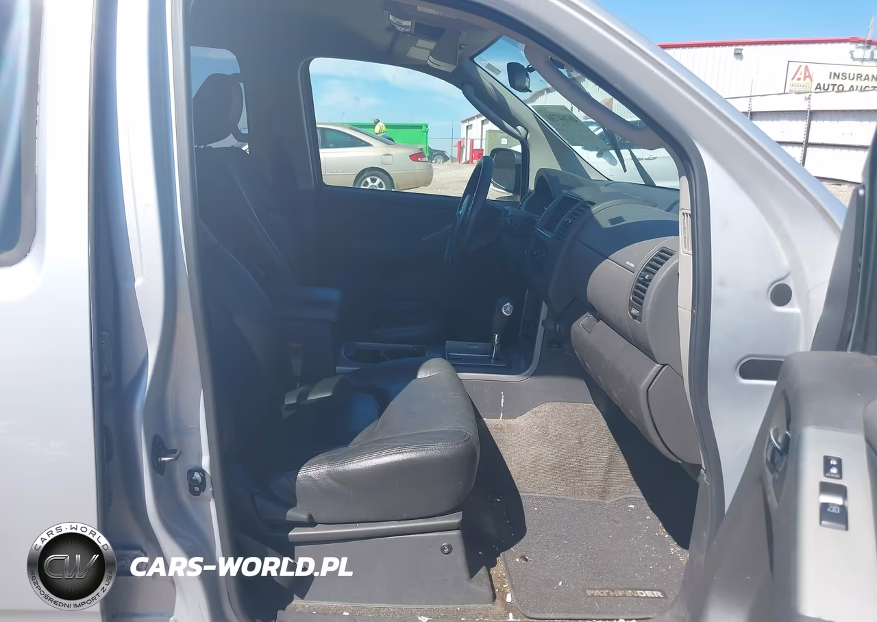 2011 Nissan Pathfinder S VIN:5N1AR1NB0BC625215 - 5