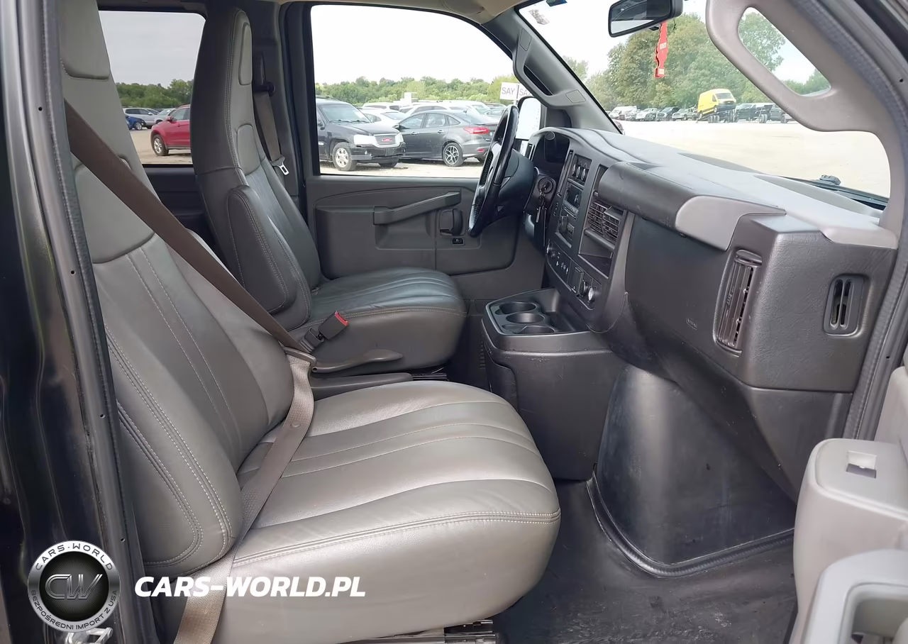 2019 Chevrolet Express 3500 Ls VIN:1GAZGNFG5K1275258 - 5