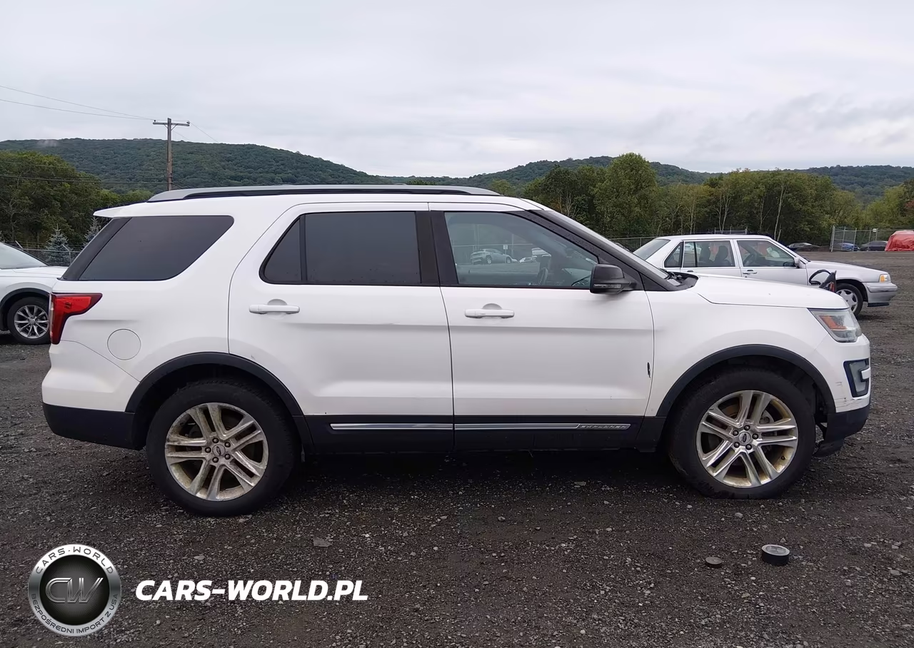 2017 Ford Explorer Xlt VIN:1FM5K8D84HGB18713 - 14