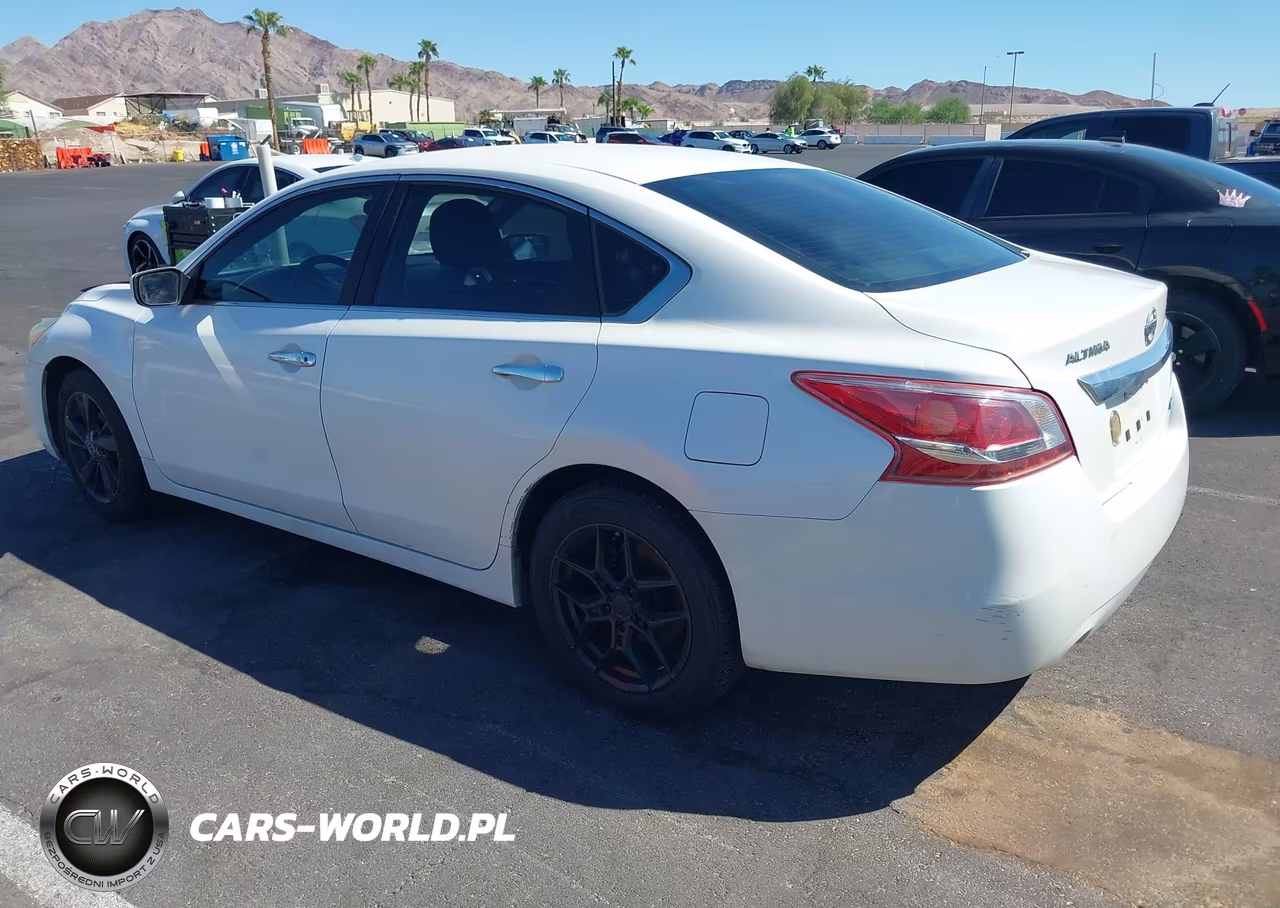 2013 Nissan Altima 2.5 S VIN:1N4AL3AP5DC126132 - 3