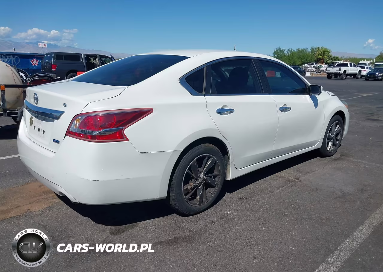 2013 Nissan Altima 2.5 S VIN:1N4AL3AP5DC126132 - 4