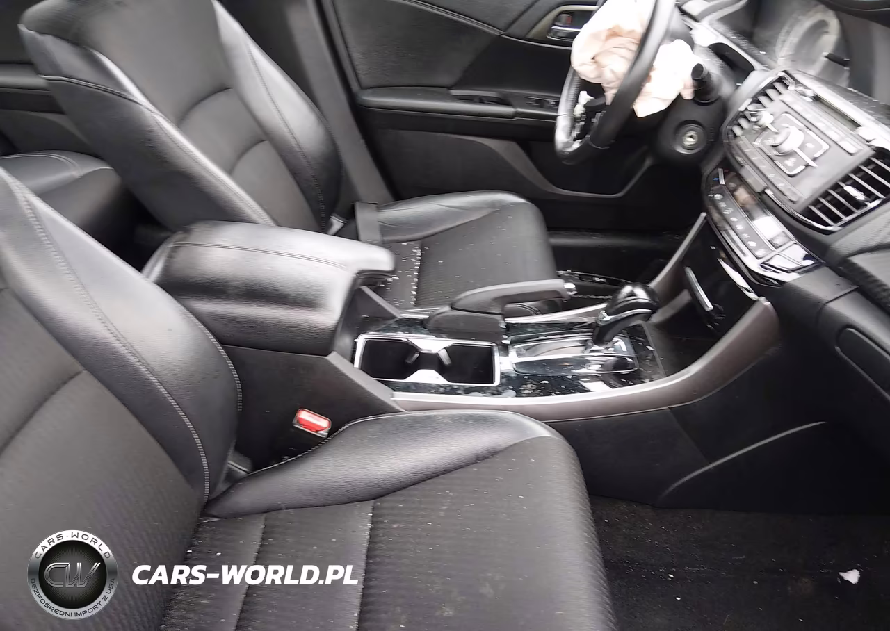 2017 Honda Accord Sport VIN:1HGCR2F56HA127621 - 5