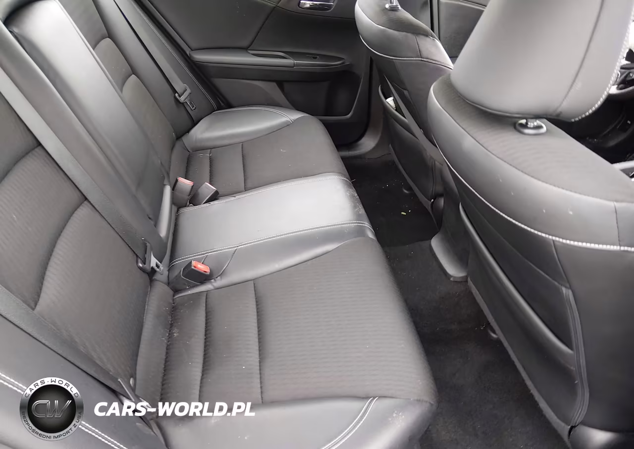 2017 Honda Accord Sport VIN:1HGCR2F56HA127621 - 8