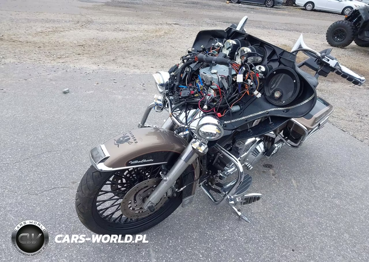 2004 Harley-Davidson Flhtcui VIN:5HD1FCW1X4Y610488 - 2