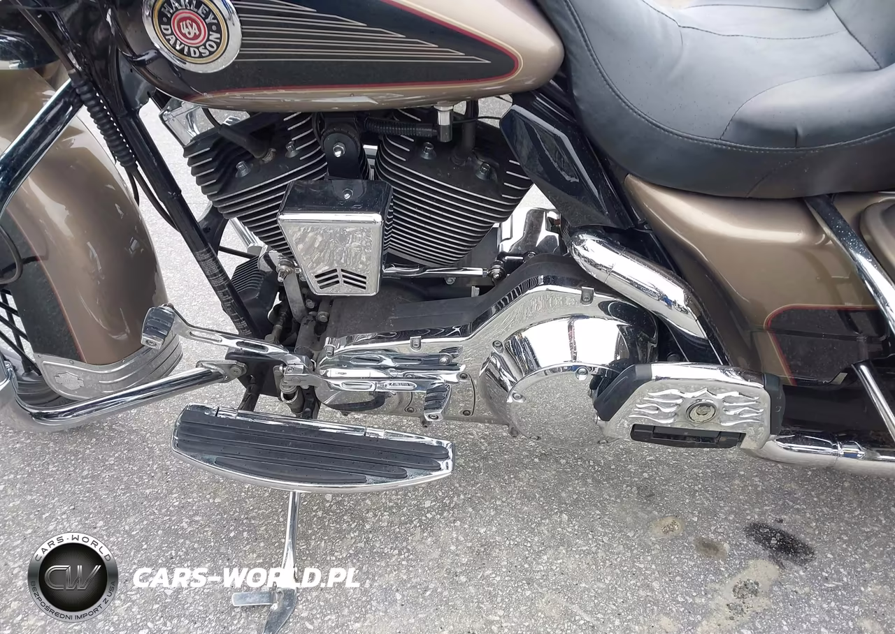 2004 Harley-Davidson Flhtcui VIN:5HD1FCW1X4Y610488 - 9
