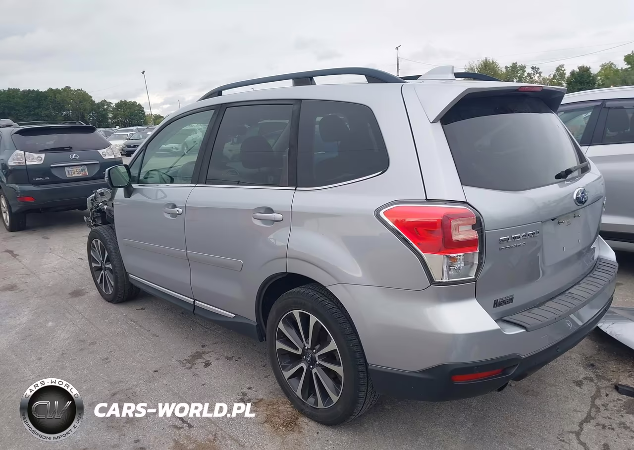 2017 Subaru Forester 2.0Xt Touring VIN:JF2SJGWC2HH529335 - 3