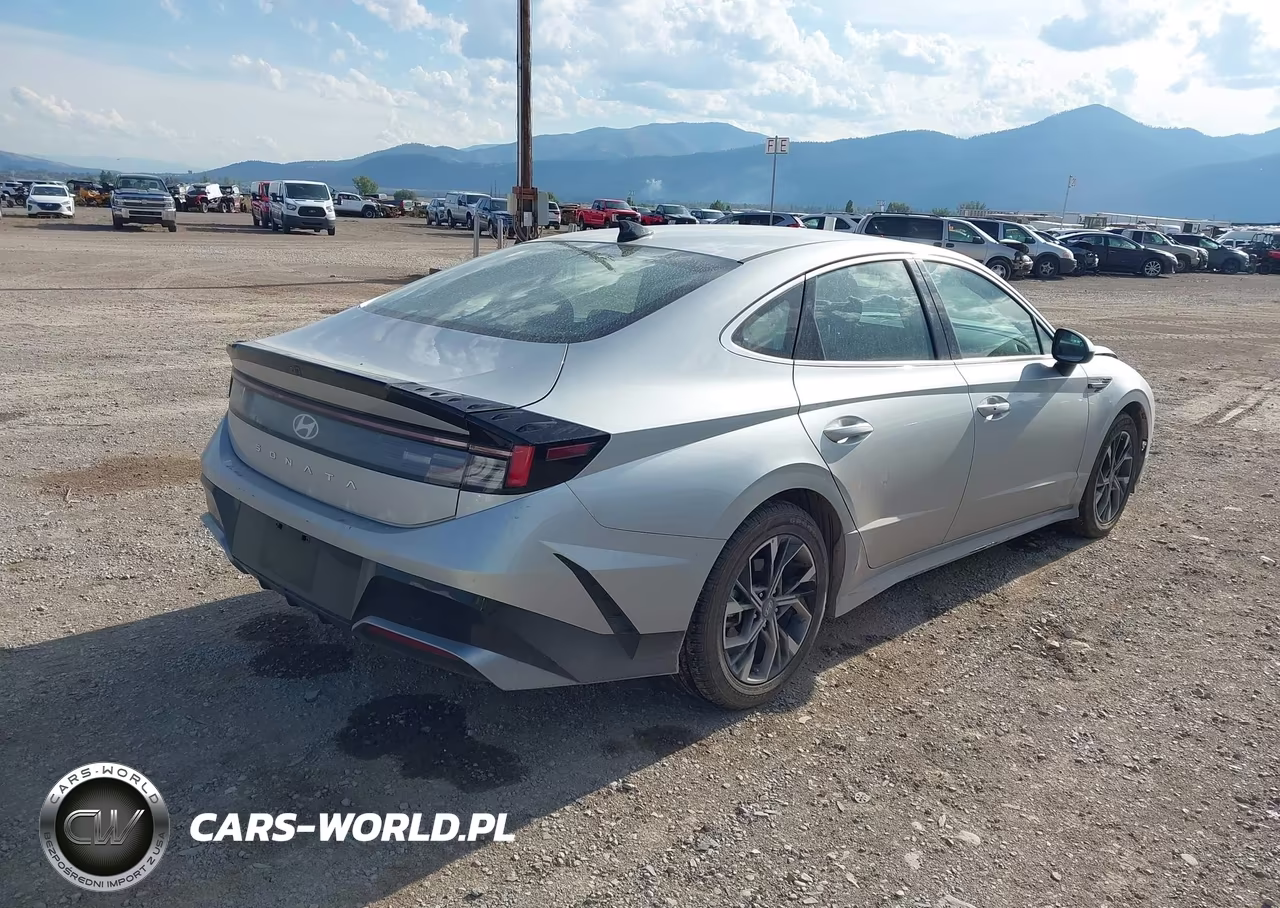 2025 Hyundai Sonata Sel VIN:KMHL64JA3SA489500 - 4