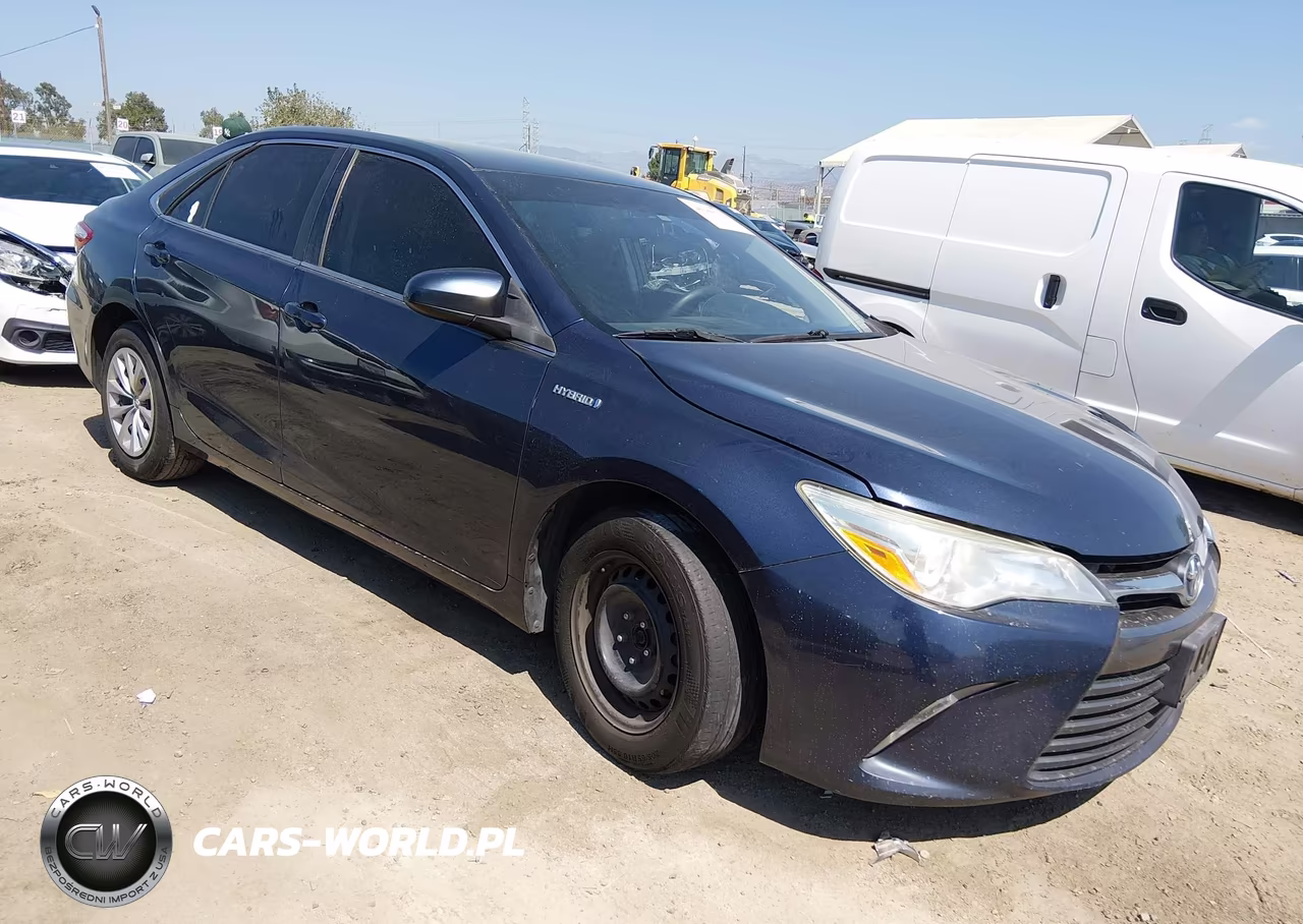 2016 Toyota Camry Hybrid Le
