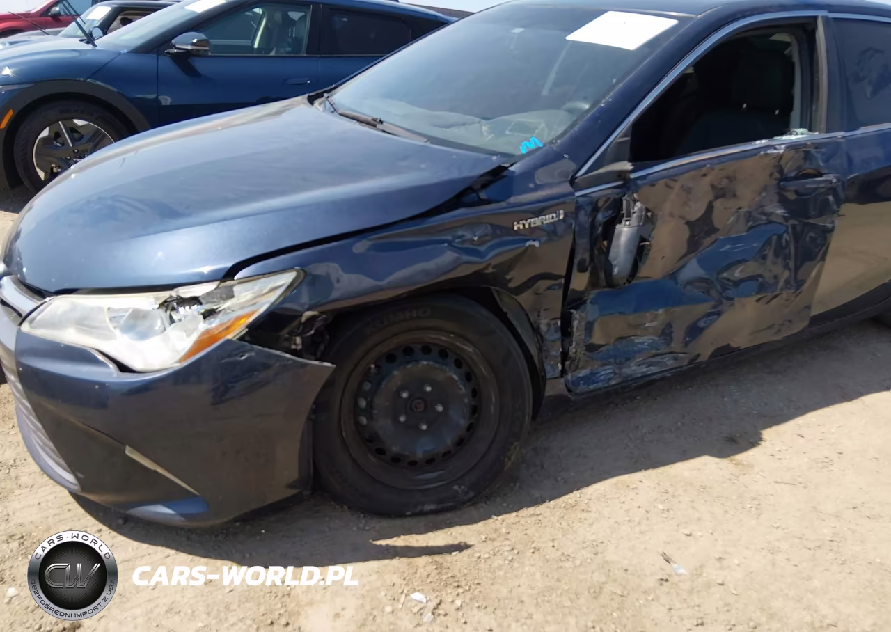 2016 Toyota Camry Hybrid Le VIN:4T1BD1FK7GU179115 - 19