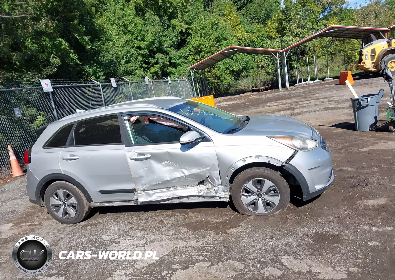 2018 Kia Niro Ex VIN:KNDCC3LC2J5123282 - 13