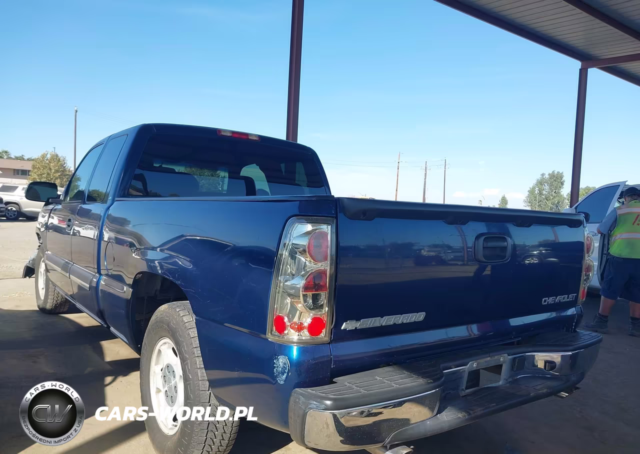 2003 Chevrolet Silverado 1500 Ls VIN:1GCEC19V83Z251107 - 3