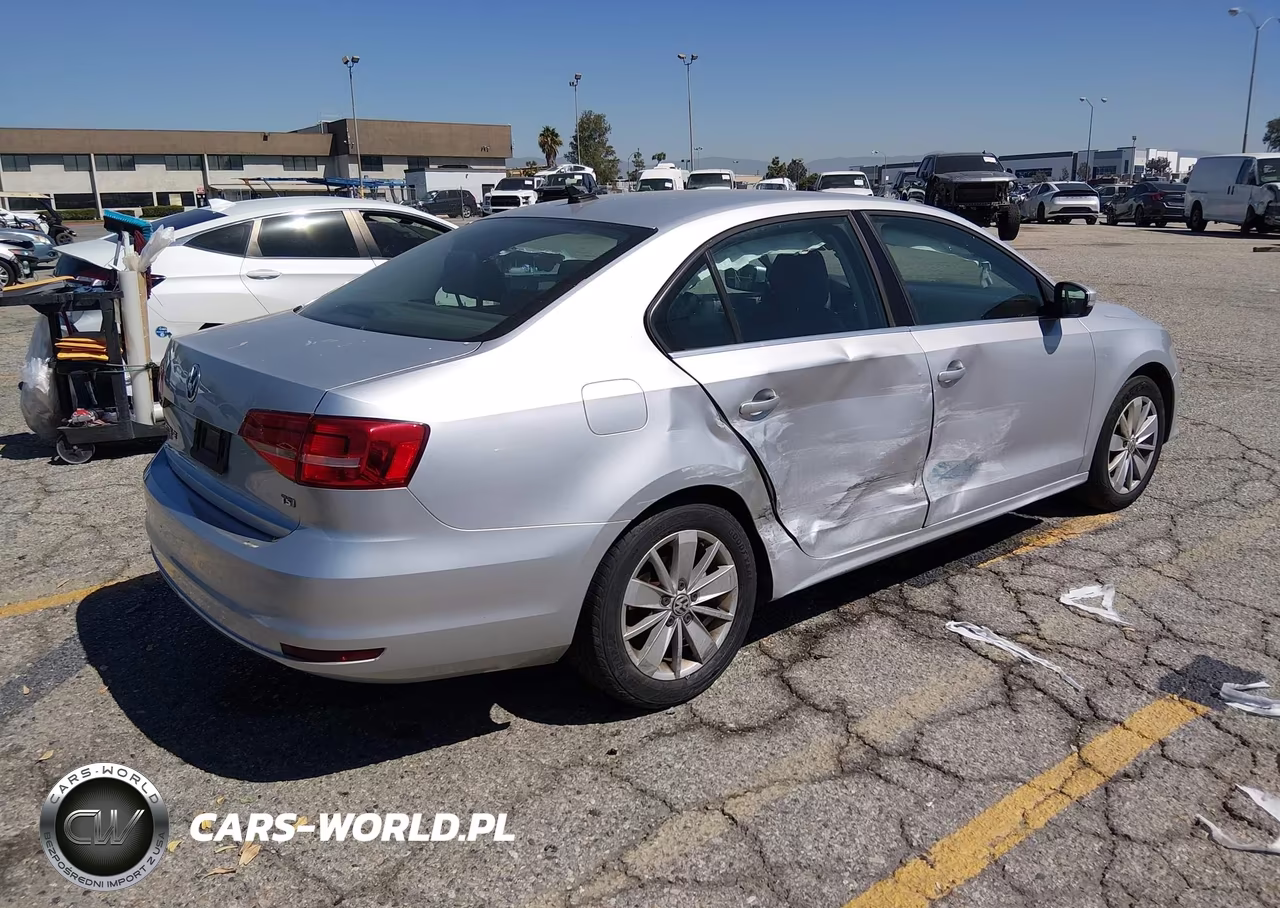 2015 Volkswagen Jetta 1.8T Se VIN:3VWD17AJ4FM314011 - 4