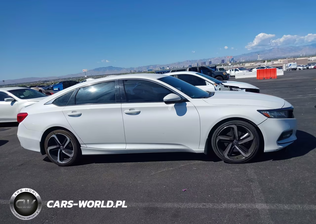 2018 Honda Accord Sport VIN:1HGCV1F36JA170222 - 13