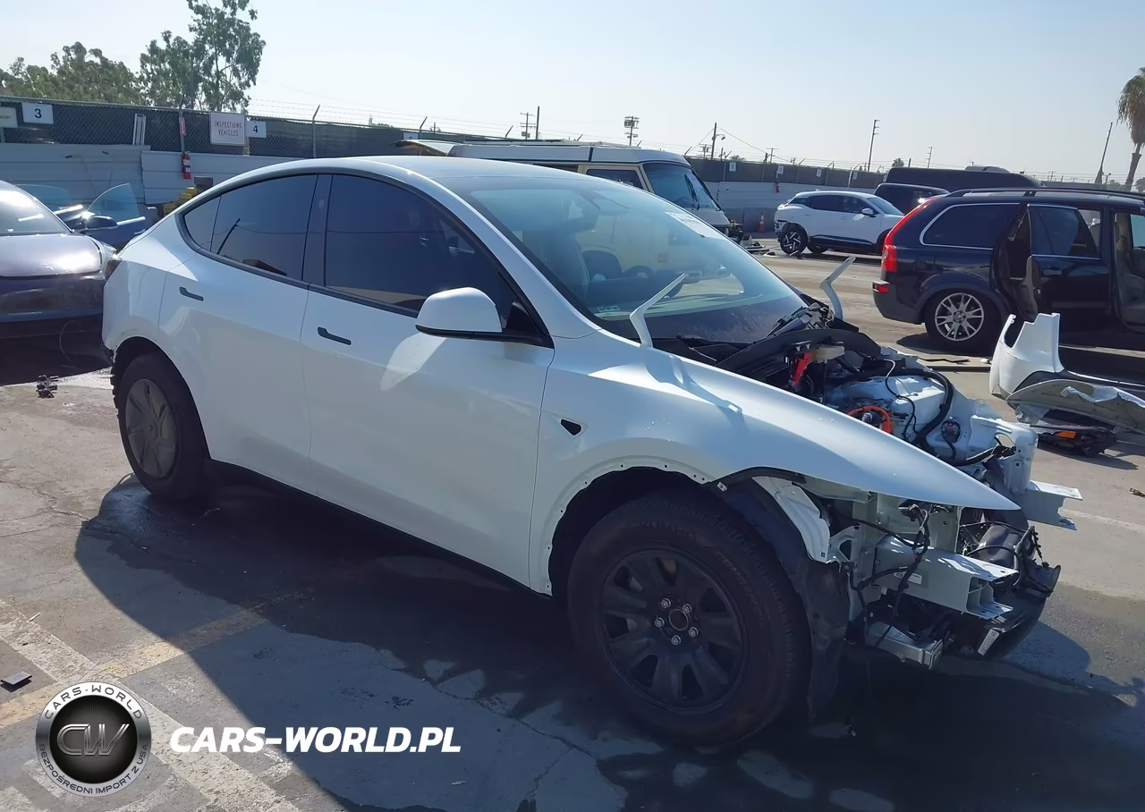 2026 Tesla Modelo Y – zdjęcie 1 z 18