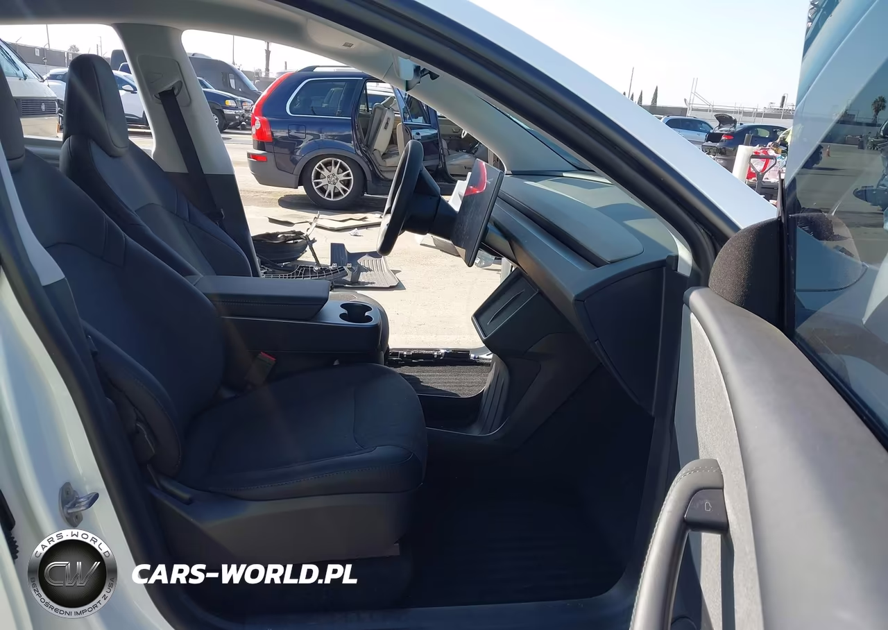 2026 Tesla Modelo Y VIN:7SAYGDED3TA601331 - 5