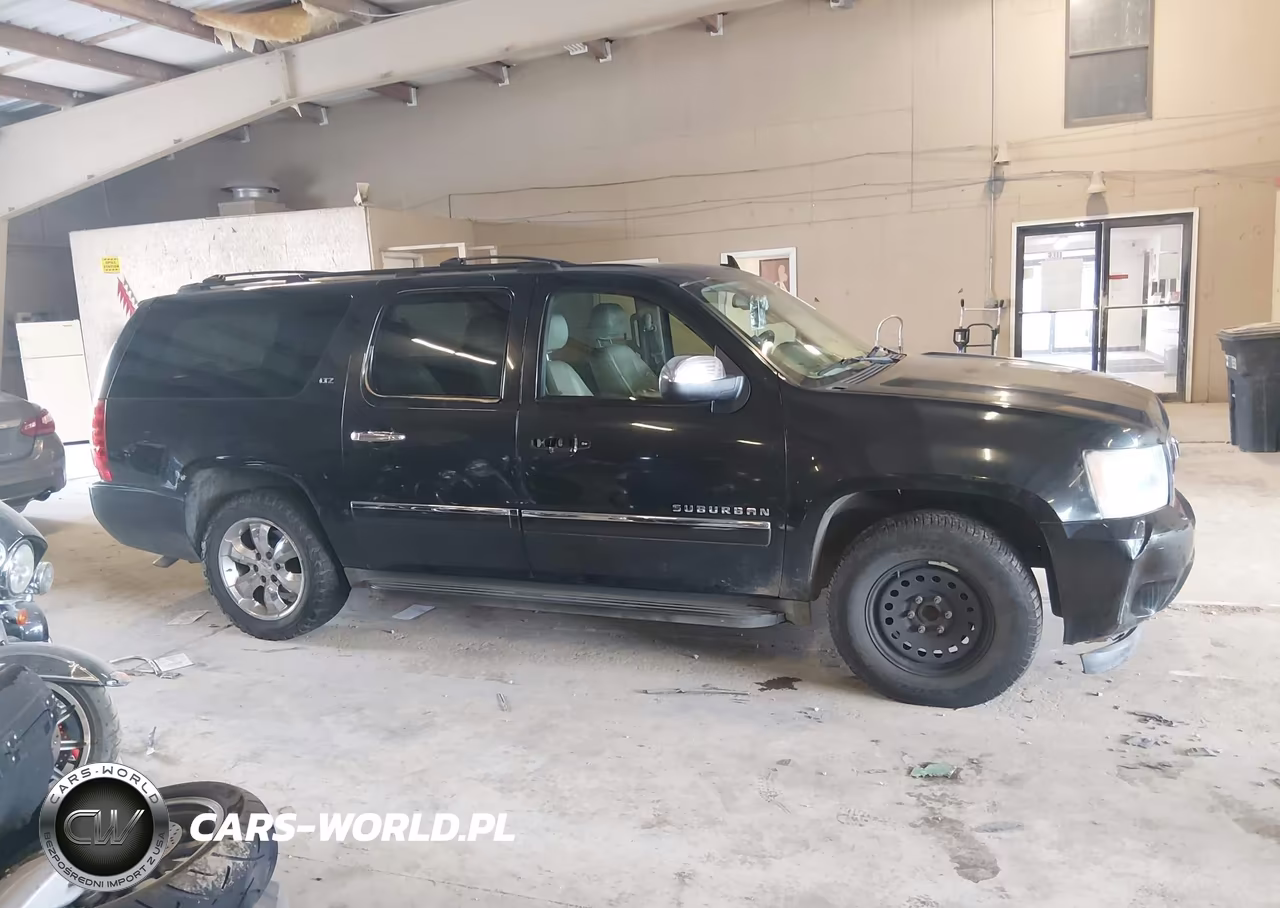 2011 Chevrolet Suburban Ltz VIN:1GNSCKE04BR184319 - 13