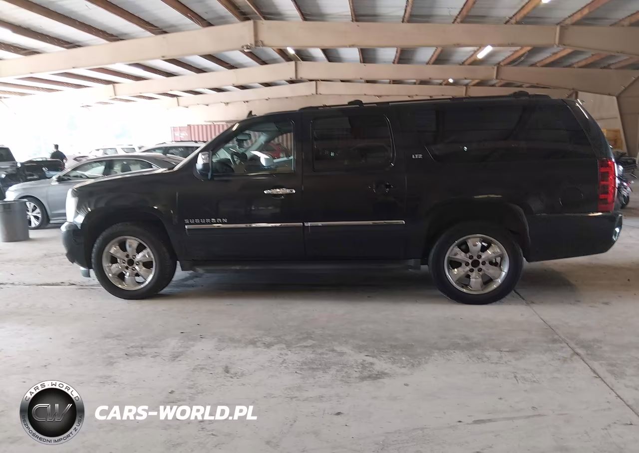2011 Chevrolet Suburban Ltz VIN:1GNSCKE04BR184319 - 14