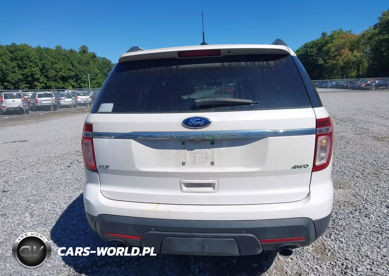 2015 Ford Explorer Xlt VIN:1FM5K8D85FGB23335 - 16
