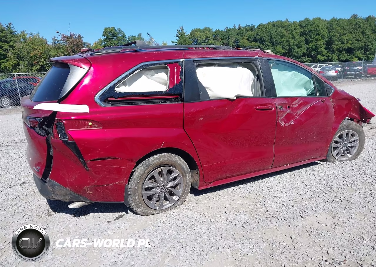 2023 Toyota Sienna Le VIN:5TDKSKFC5PS074540 - 4