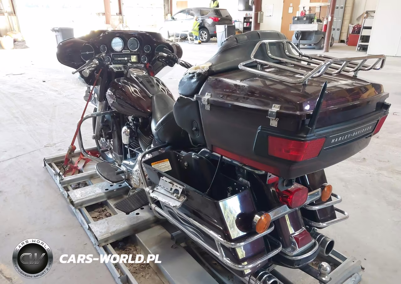 2005 Harley-Davidson Flhtcui Shrine VIN:1HD1FLW155Y672115 - 3