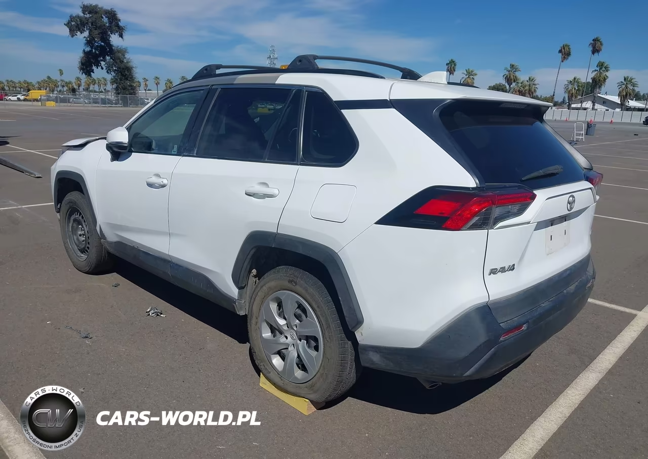 2021 Toyota Rav4 Le VIN:2T3K1RFVXMW104185 - 3
