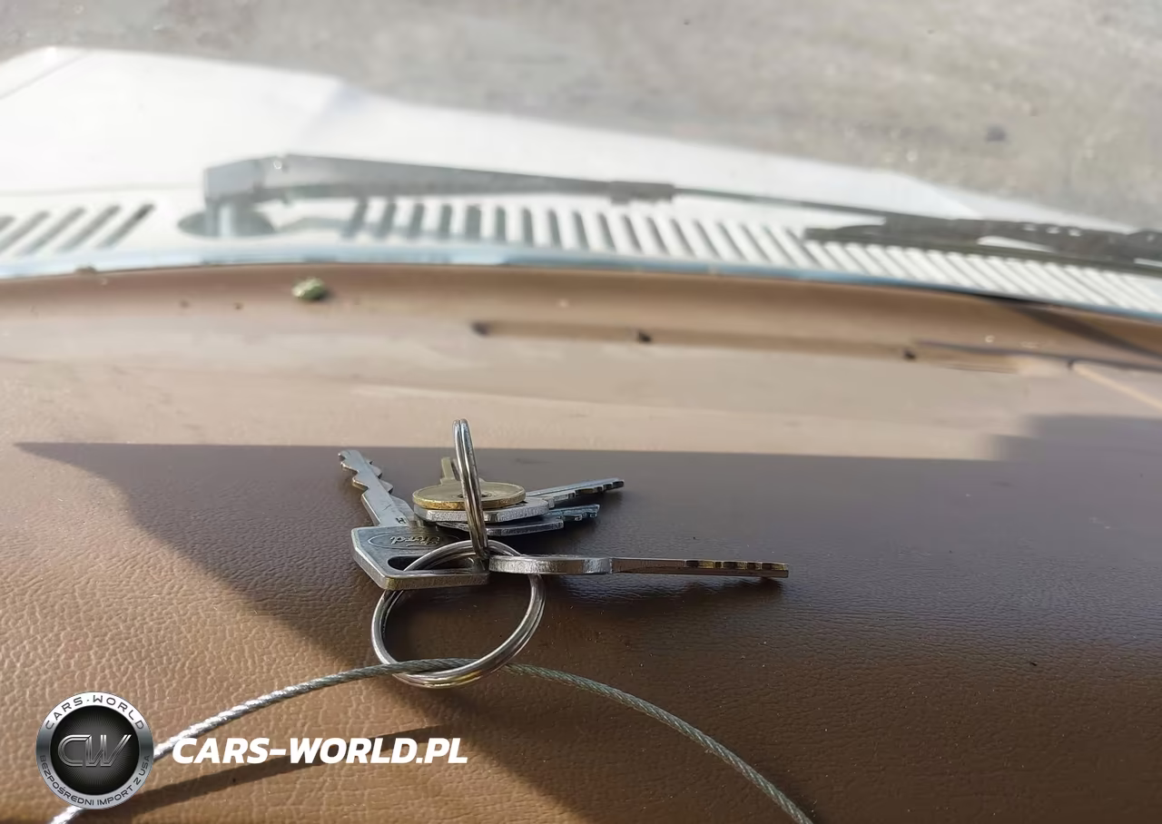 1988 Ford Econoline E350 Cutaway Van VIN:1FDKE30G2JHB36637 - 11