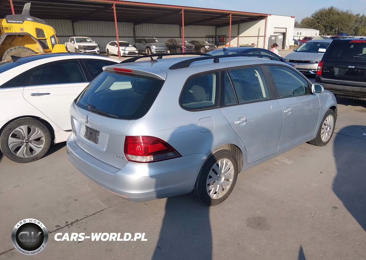 2013 Volkswagen Jetta Sportwagen 2.5L S VIN:3VWPP7AJ3DM635482 - 4