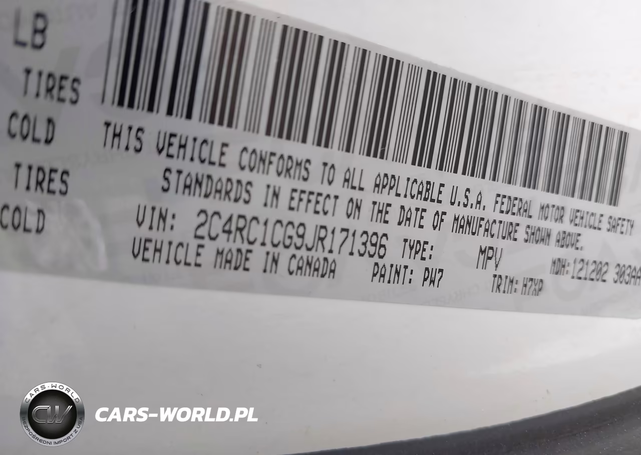 2018 Chrysler Pacifica Lx VIN:2C4RC1CG9JR171396 - 9