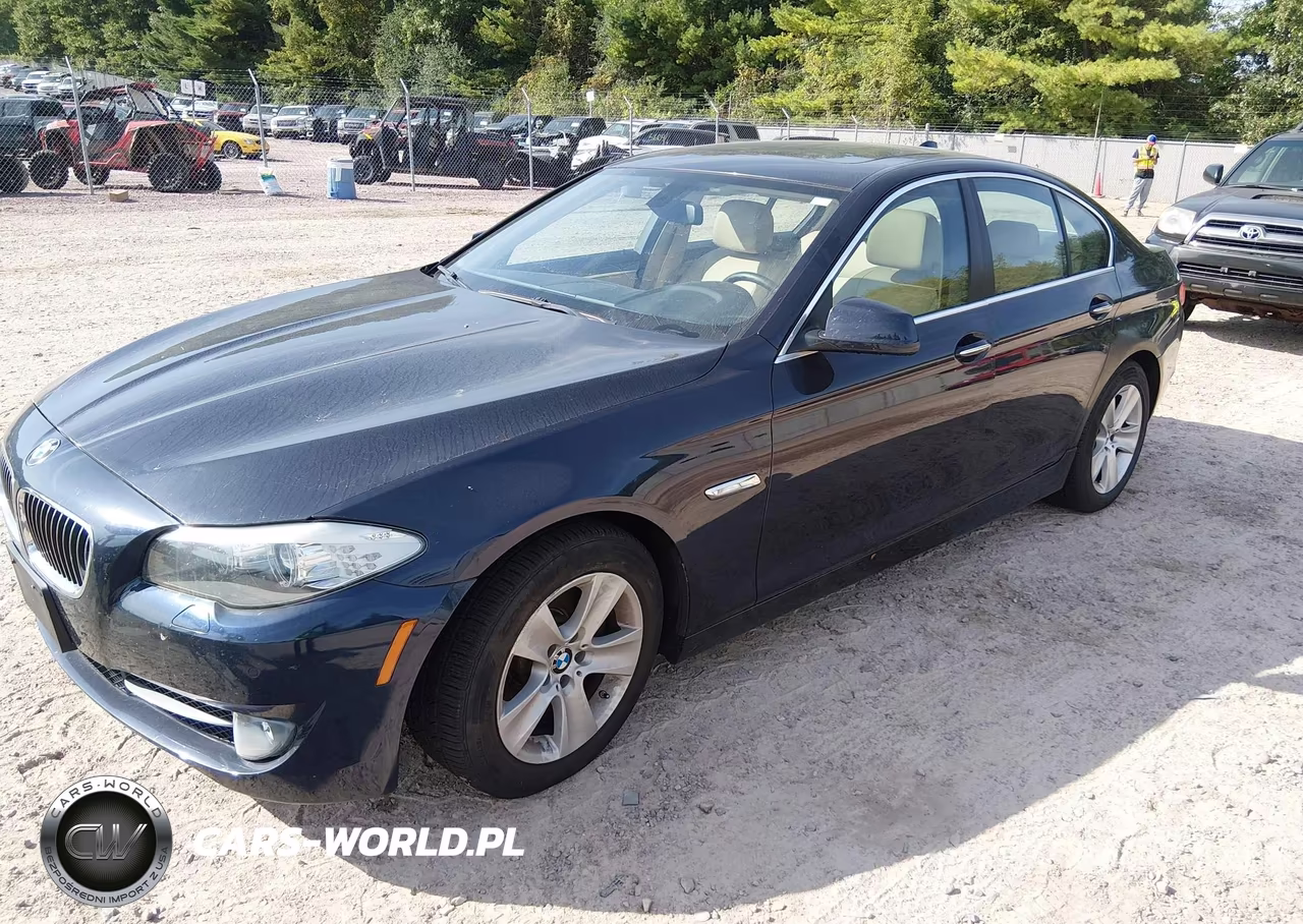 2013 BMW 528I xDrive VIN:WBAXH5C53DD110189 - 2