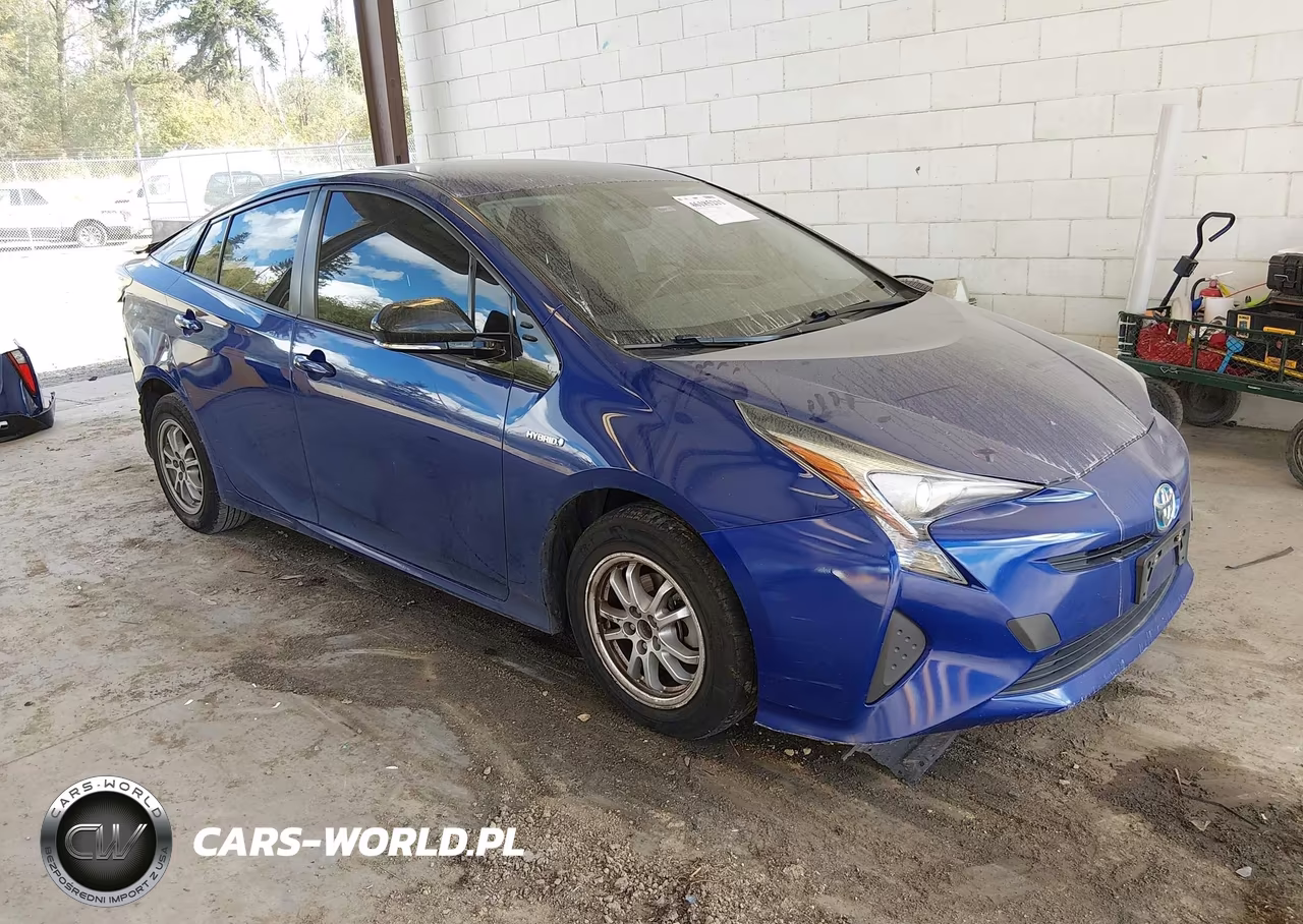 2016 Toyota Prius Three