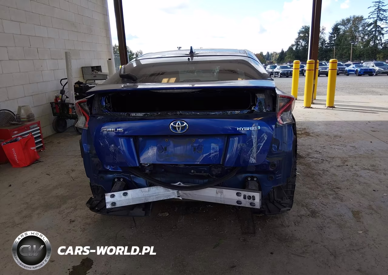2016 Toyota Prius Three VIN:JTDKARFU9G3515589 - 17