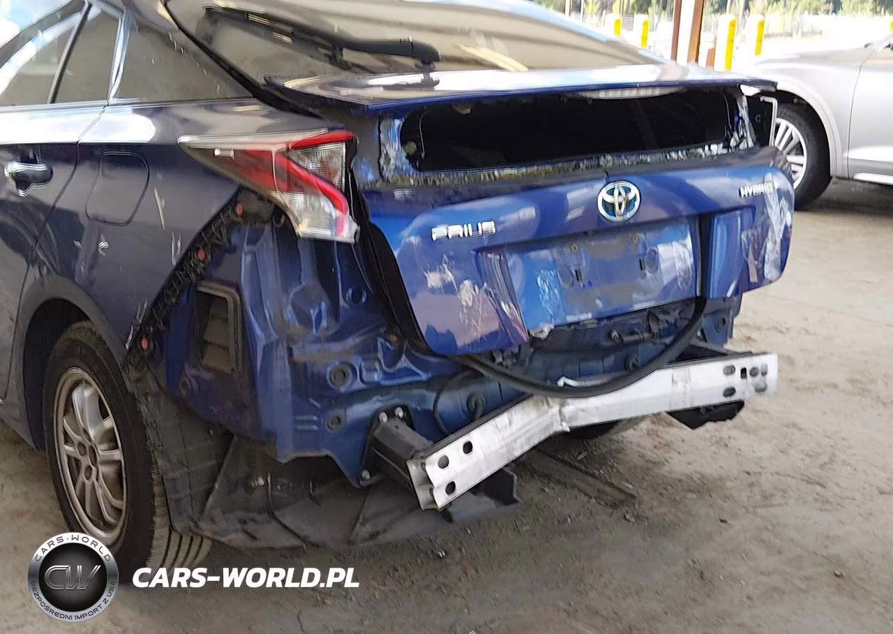 2016 Toyota Prius Three VIN:JTDKARFU9G3515589 - 6