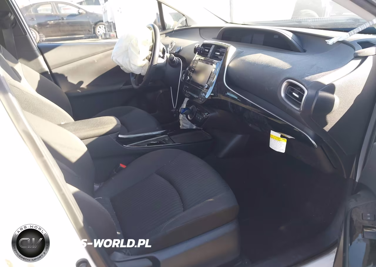 2021 Toyota Prius Prime Le VIN:JTDKAMFP6M3185676 - 5