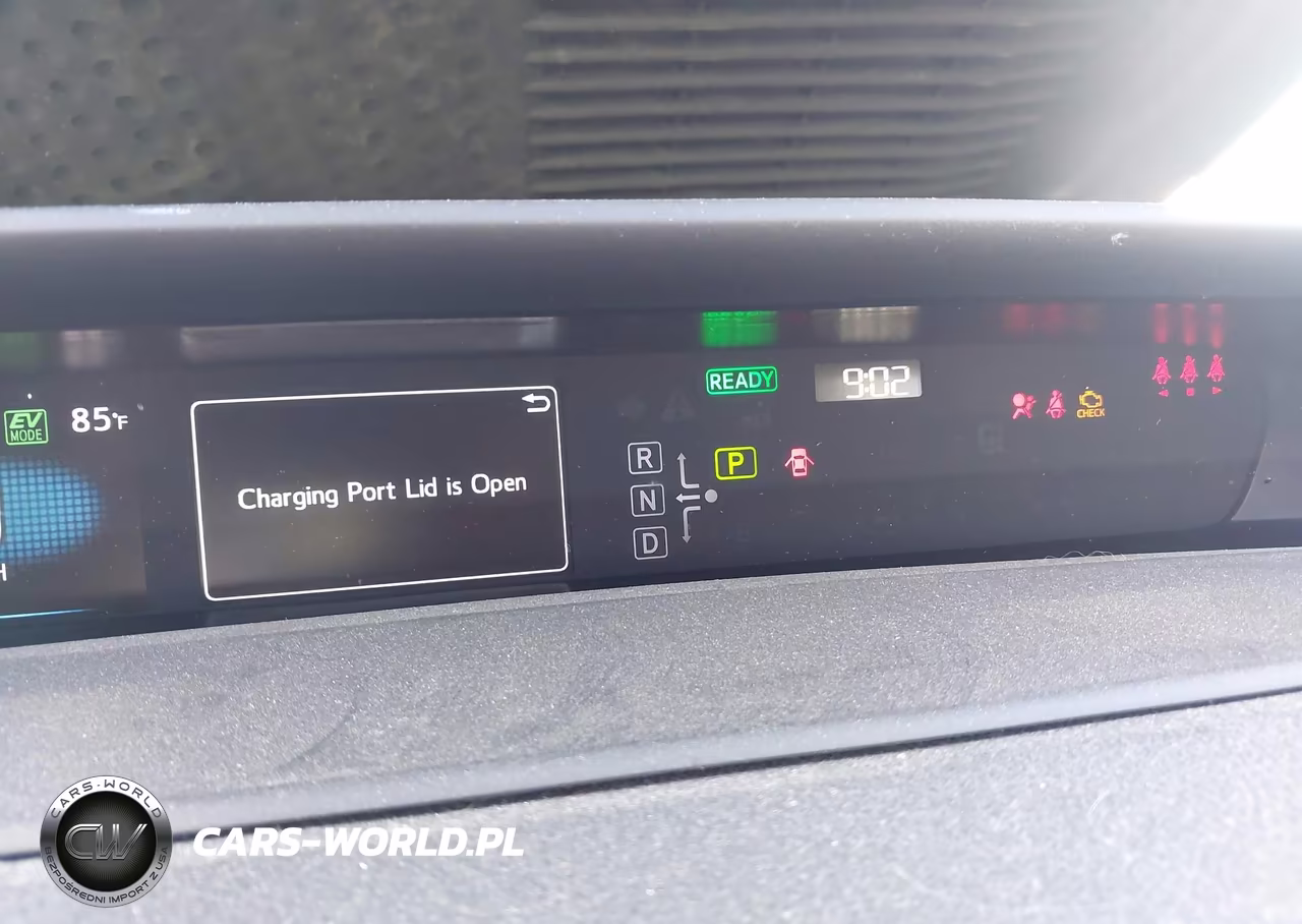 2021 Toyota Prius Prime Le VIN:JTDKAMFP6M3185676 - 7