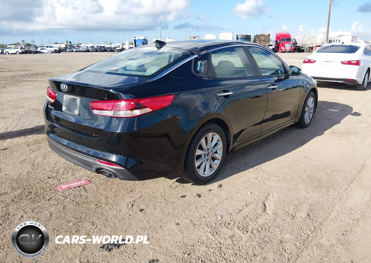 2017 Kia Optima Lx VIN:5XXGT4L38HG138916 - 4