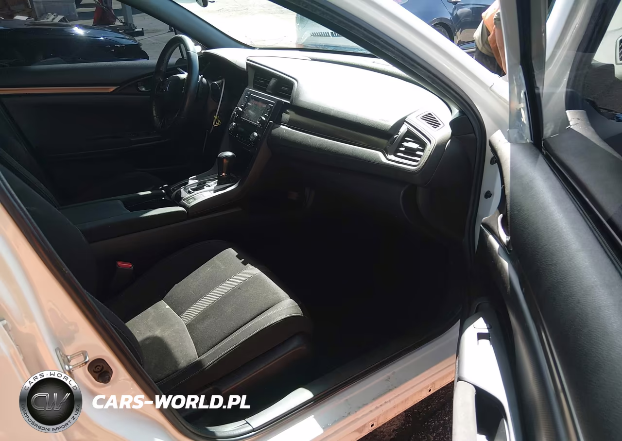 2019 Honda Civic Sport VIN:SHHFK7H42KU405106 - 5