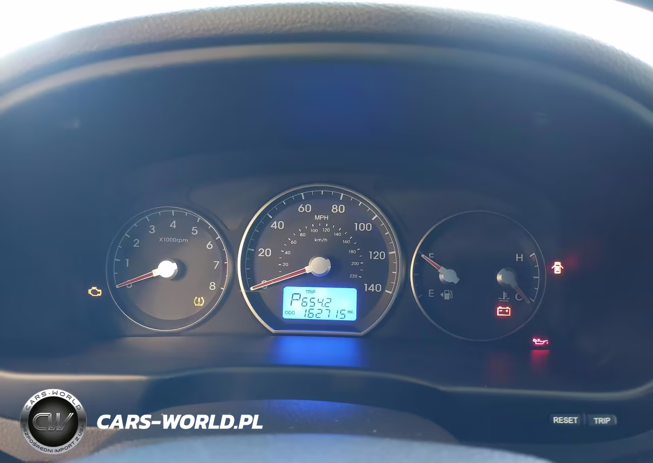 2011 Hyundai Santa Fe Limited V6 VIN:5XYZKDAG8BG012737 - 7