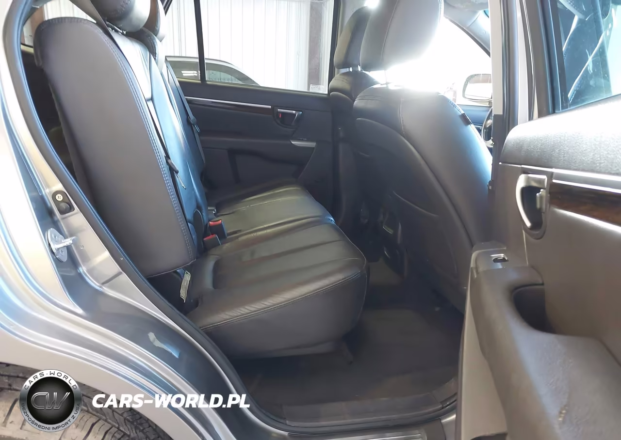 2011 Hyundai Santa Fe Limited V6 VIN:5XYZKDAG8BG012737 - 8