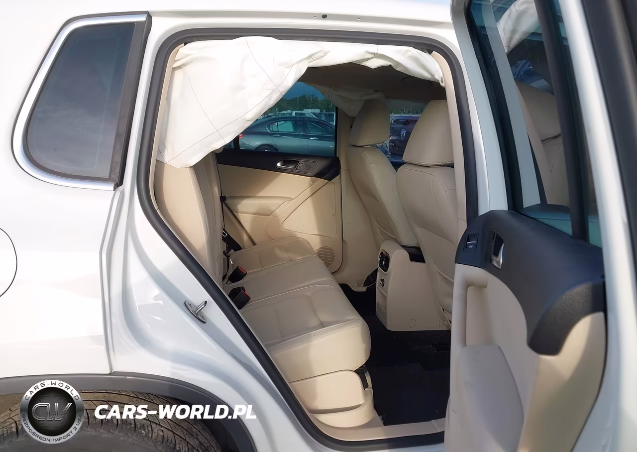 2016 Volkswagen Tiguan Se VIN:WVGAV7AX4GW507271 - 8