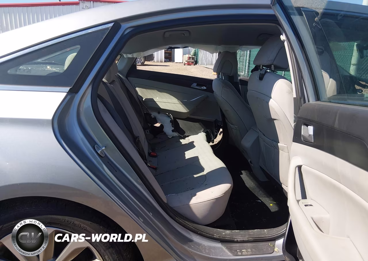 2016 Hyundai Sonata Sport VIN:5NPE34AF8GH422182 - 8
