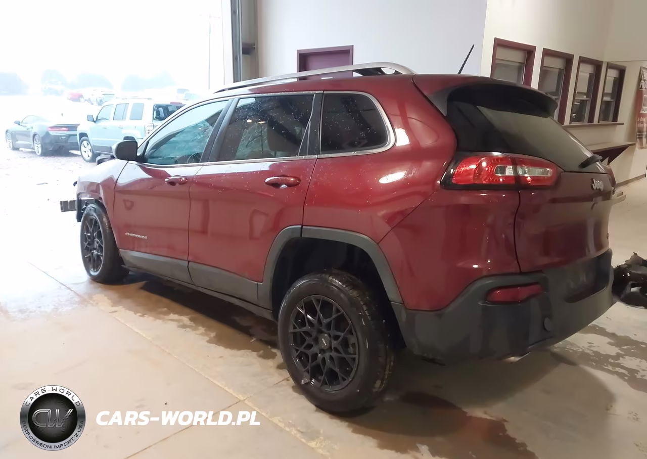 2015 Jeep Cherokee Latitude VIN:1C4PJLCB9FW539605 - 3