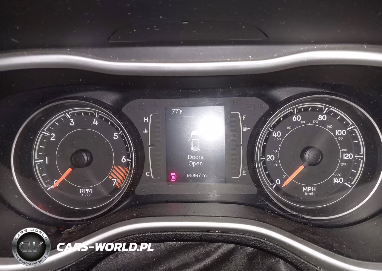 2015 Jeep Cherokee Latitude VIN:1C4PJLCB9FW539605 - 7