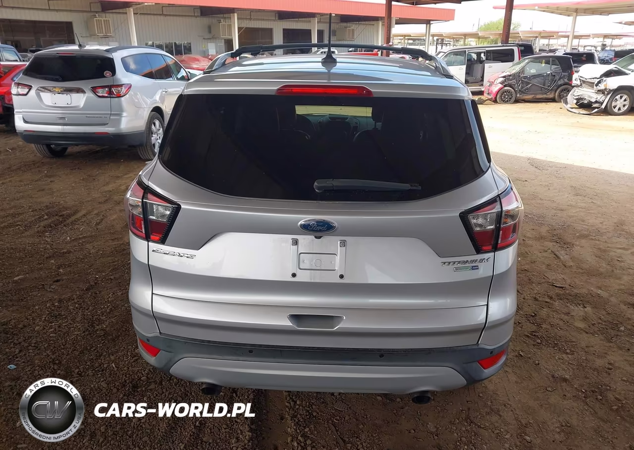 2018 Ford Escape Titanium VIN:1FMCU9J96JUA56727 - 16