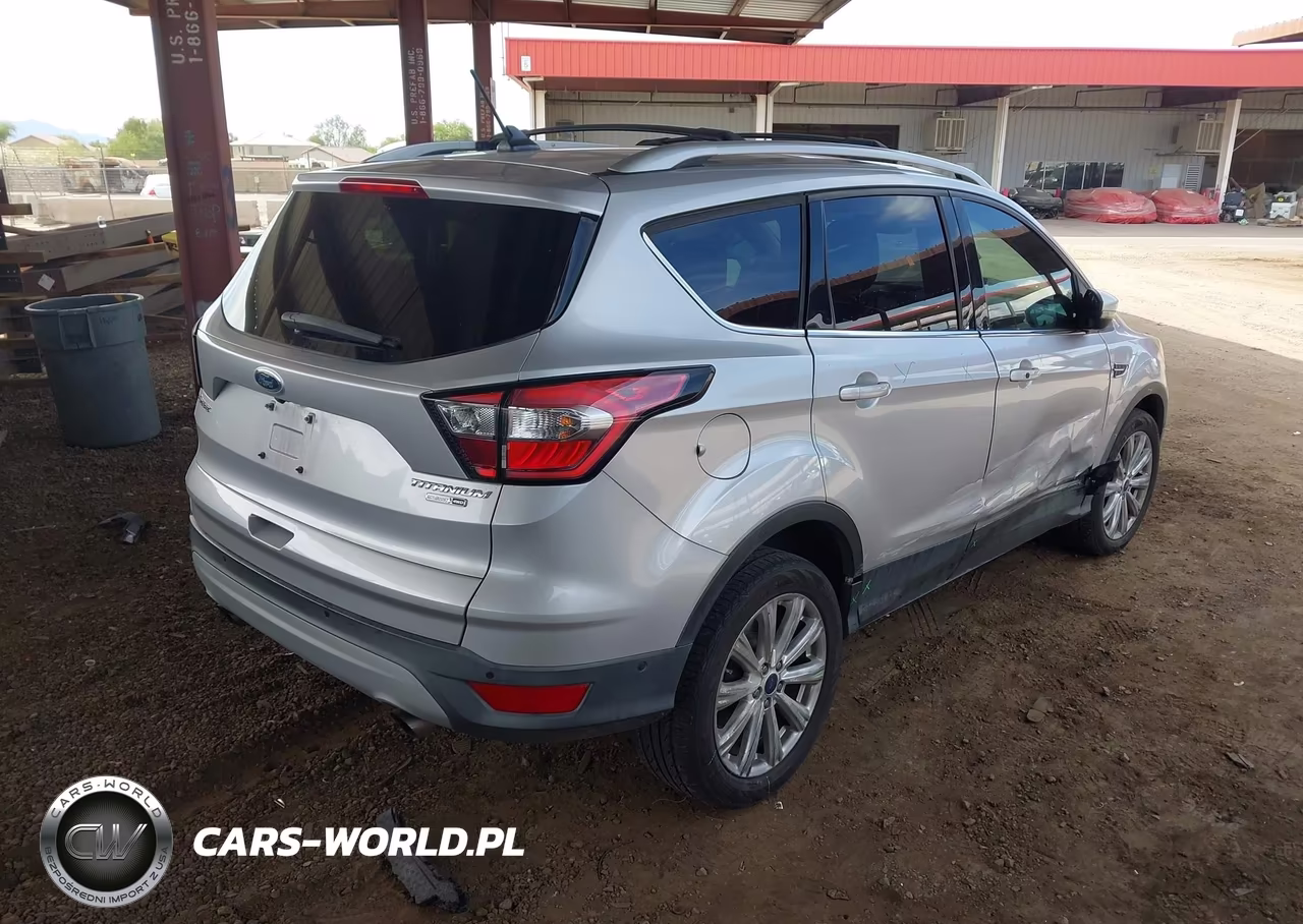 2018 Ford Escape Titanium VIN:1FMCU9J96JUA56727 - 4